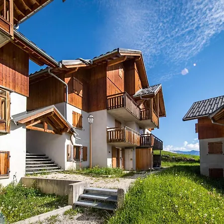 For 4 To 6 People In Albiez-Montrond
