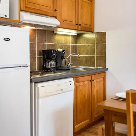 For 4 To 6 People In * Albiez-Montrond