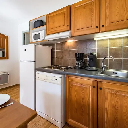 Apartment For 4 To 6 People In *