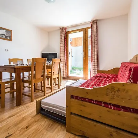 Apartment For 4 To 6 People In Albiez-Montrond